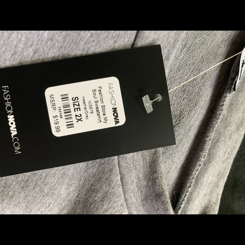 FashionNova Long sleeve crop sweater